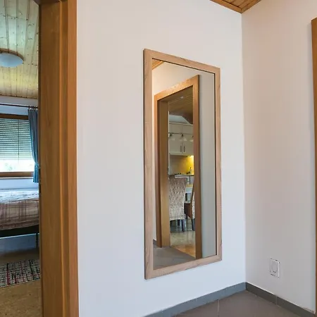 Kreslirka - *